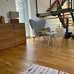 Vila House Mostir