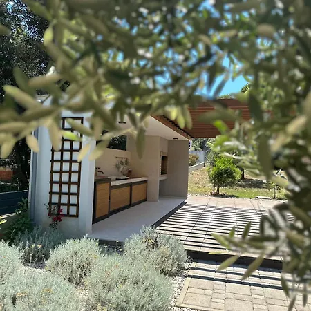 House Mostir Ugljan