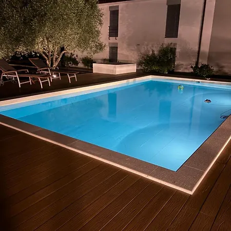 Vila House Mostir *